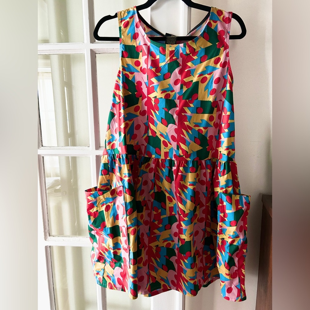 Nooworks Big Pocket Macarena Sleeveless bold print Dress - size L